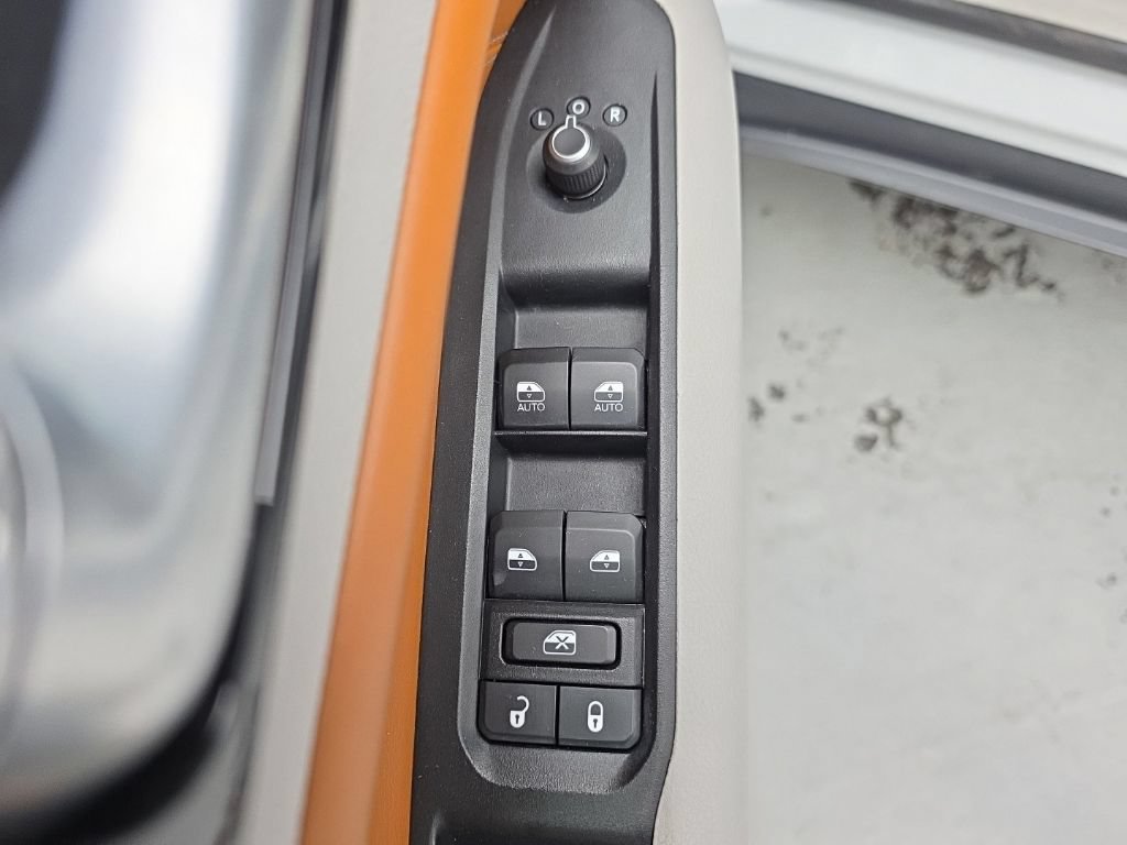 Used 2022 Jeep Compass Limited AWD/4WD image 21