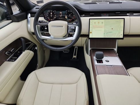 New 2026 Land Rover Range Rover Long Wheelbase SE AWD/4WD image 4