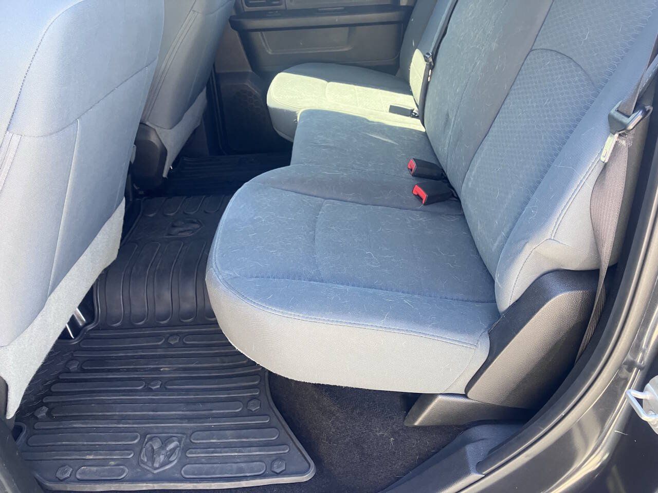 Used 2015 RAM 1500 Express RWD image 11