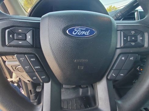 Used 2017 Ford F350 XLT w/ XLT Premium Package AWD/4WD image 17