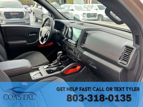 Used 2024 Nissan Frontier PRO-4X w/ Technology Package image 15