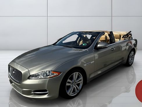 Used 2011 Jaguar XJ L RWD image 5