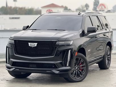 Used 2024 Cadillac Escalade V w/ LPO, ONYX Package