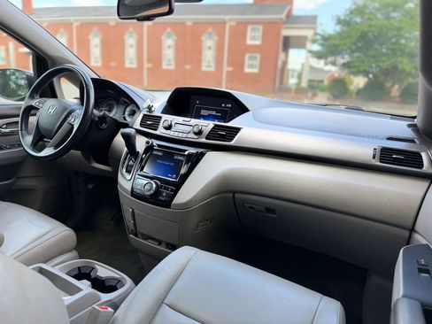 Used 2016 Honda Odyssey EX-L image 11