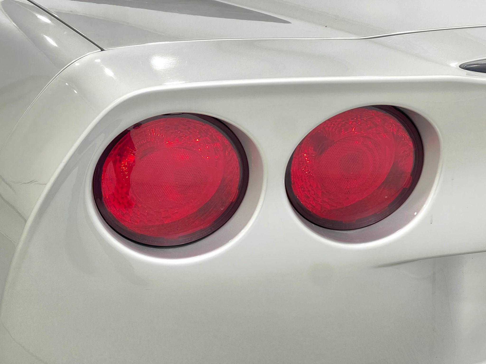 Used 2005 Chevrolet Corvette Convertible w/ Preferred Equipment Group RWD image 28