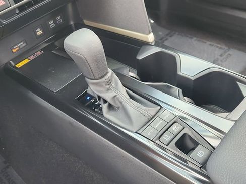 Used 2026 Toyota Camry LE w/ Convenience Package FWD image 16
