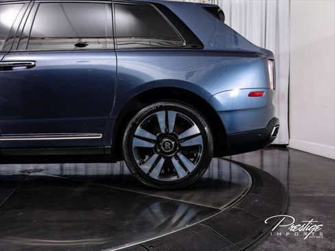 Used 2019 Rolls-Royce Cullinan AWD/4WD image 17