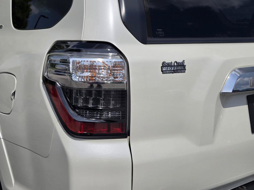 Used 2023 Toyota 4Runner Limited AWD/4WD image 9
