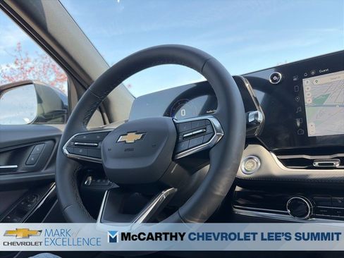 New 2026 Chevrolet Equinox LT w/ Convenience Package II AWD/4WD image 56