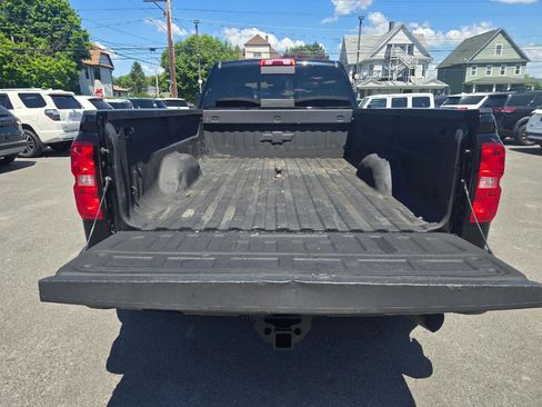 Used 2019 Chevrolet Silverado 3500 High Country w/ Duramax Plus Package AWD/4WD image 18