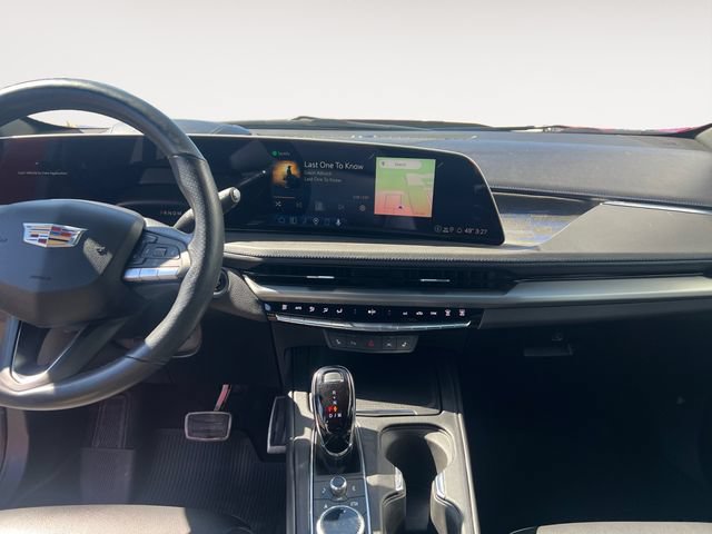 Used 2024 Cadillac XT4 Sport w/ Technology Package AWD/4WD image 10