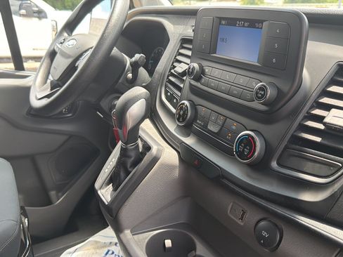 Used 2025 Ford Transit 250 Low Roof w/ Exterior Upgrade Package RWD image 10