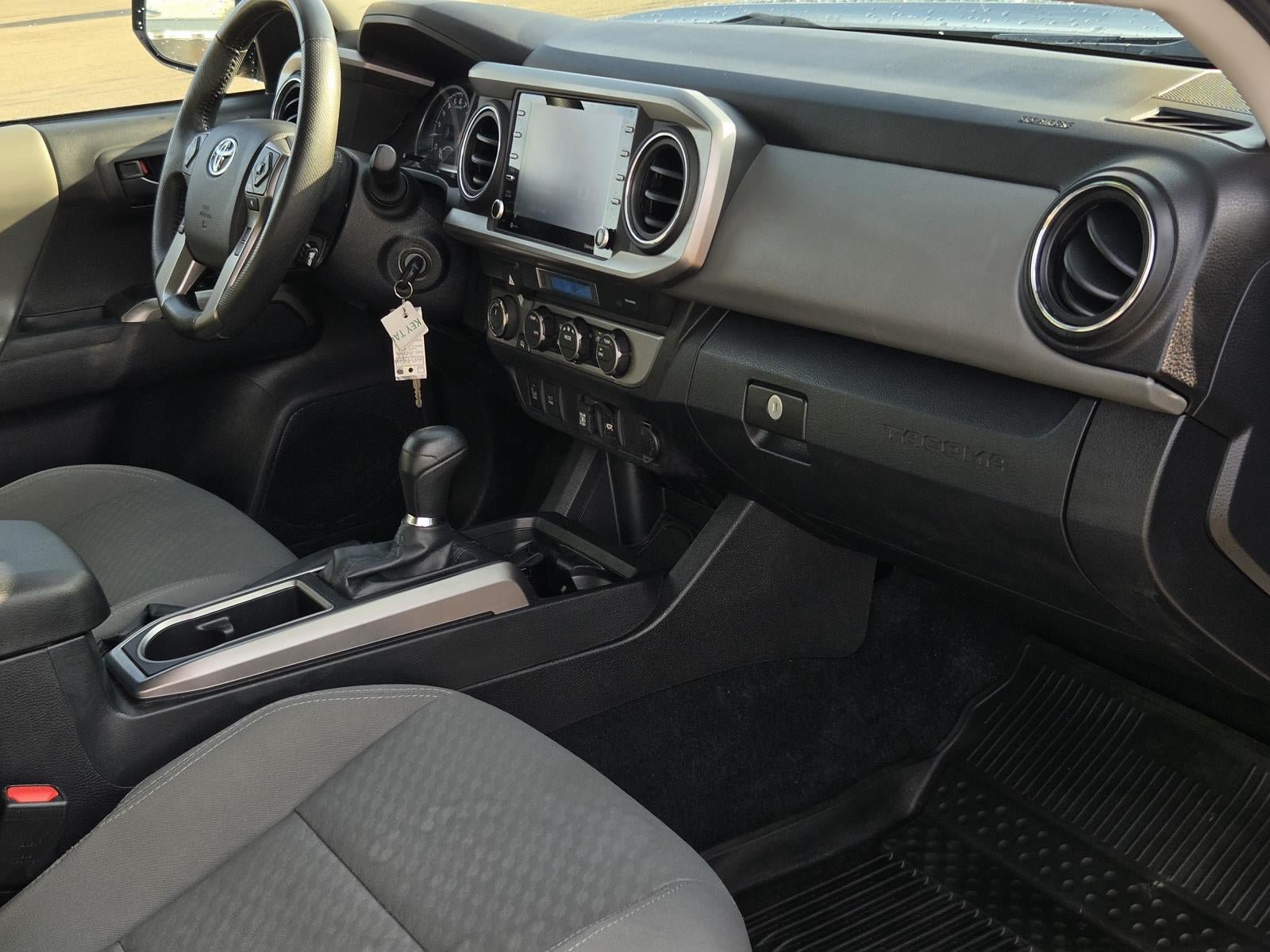 Used 2022 Toyota Tacoma SR5 w/ Technology Package AWD/4WD image 9