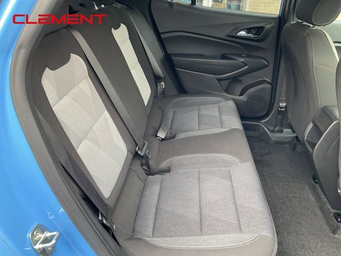 Used 2024 Chevrolet Trax RS image 28