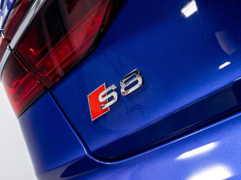 Used 2023 Audi S8 4.0T quattro image 51