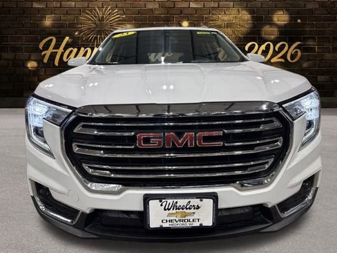 Used 2023 GMC Terrain SLT image 10