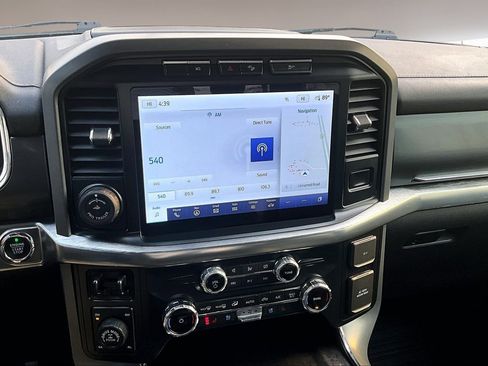 Used 2022 Ford F150 Lariat image 10