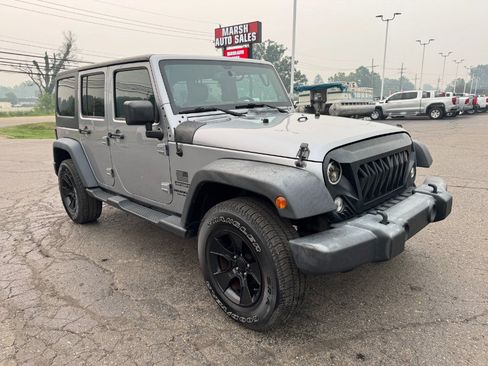 Used 2014 Jeep Wrangler Unlimited Sport w/ Quick Order Package 24S AWD/4WD image 7