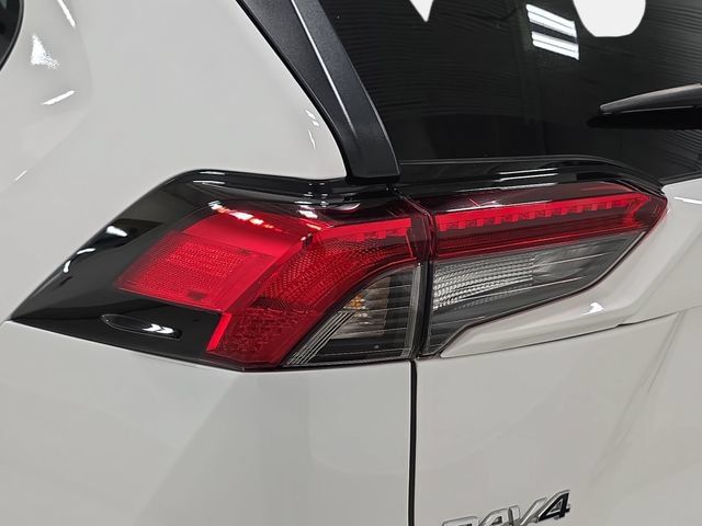 Certified 2025 Toyota RAV4 XLE AWD/4WD image 28