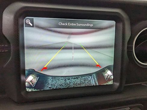 Used 2022 Jeep Gladiator Overland w/ Dual Top Group AWD/4WD image 28