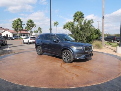 Used 2021 Volvo XC90 T6 Momentum