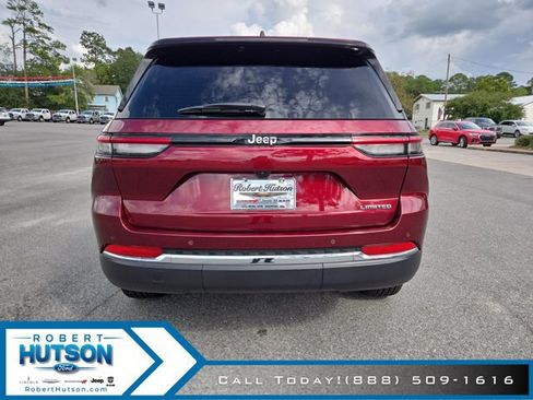 Used 2023 Jeep Grand Cherokee Limited RWD image 7