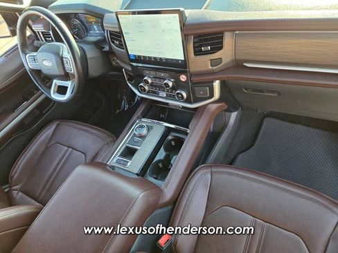 Used 2024 Ford Expedition Limited RWD image 17