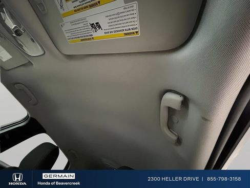 Used 2025 Chevrolet TrailBlazer LT AWD/4WD image 23