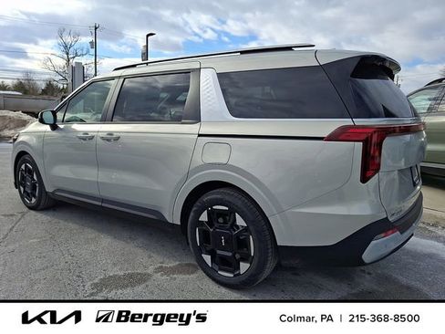 New 2026 Kia Carnival EX FWD image 5