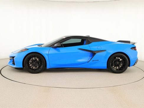 Used 2024 Chevrolet Corvette Z06 w/ Stealth Interior Trim Package image 2