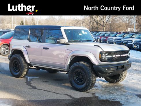 New 2025 Ford Bronco Outer Banks AWD/4WD image 1