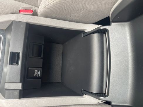 Used 2013 Honda Accord EX image 29