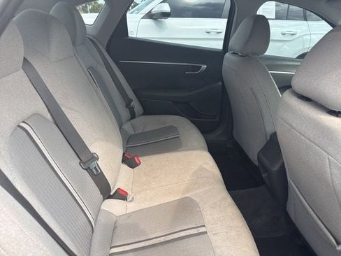 Used 2020 Hyundai Sonata SE w/ Cargo Package FWD image 11