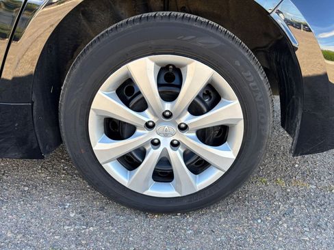 Used 2025 Toyota Corolla LE image 28