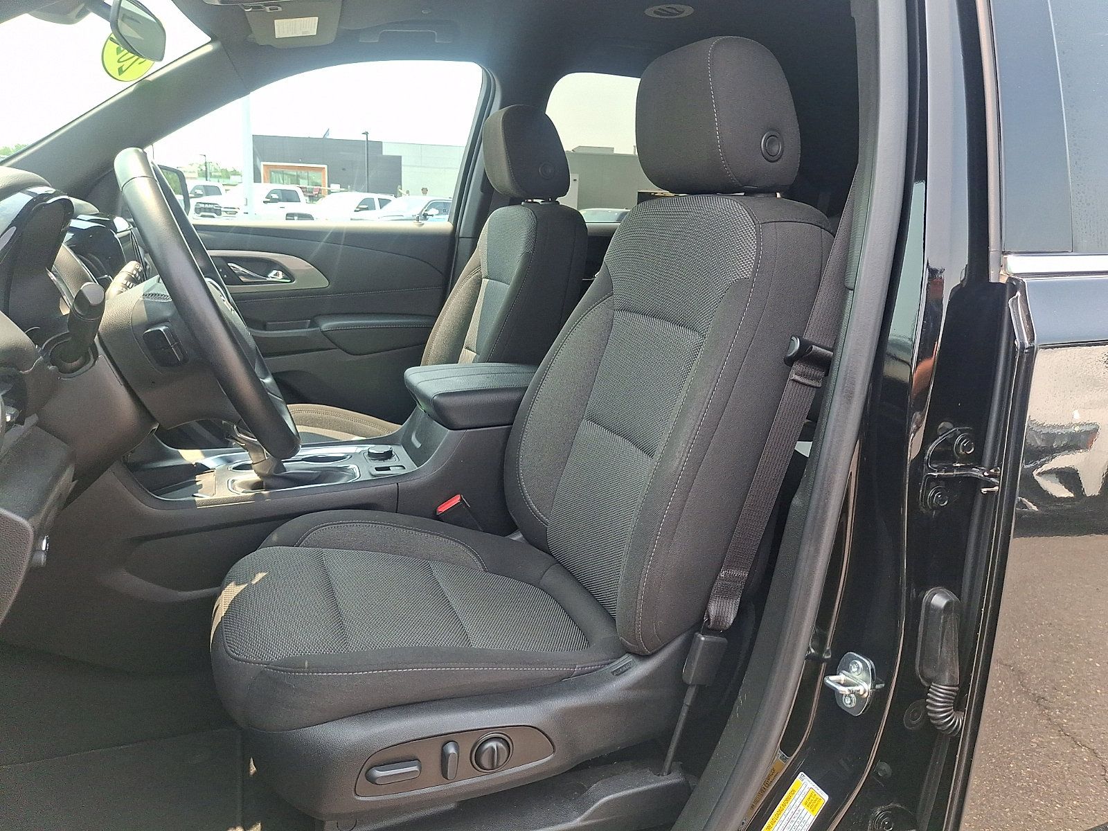 Certified 2023 Chevrolet Traverse LT AWD/4WD image 14