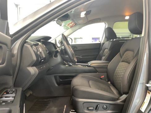 Certified 2023 Nissan Pathfinder SV AWD/4WD image 6