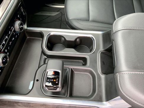 Used 2024 Chevrolet Silverado 1500 LTZ w/ Technology Package AWD/4WD image 18