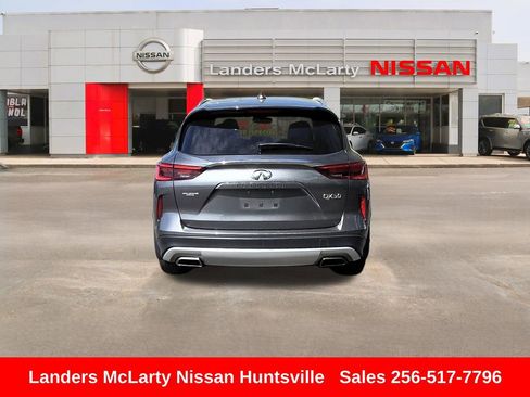 Used 2019 INFINITI QX50 Essential w/ Premium Heat Package image 5