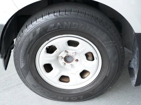 Used 2018 Nissan Frontier S RWD image 25