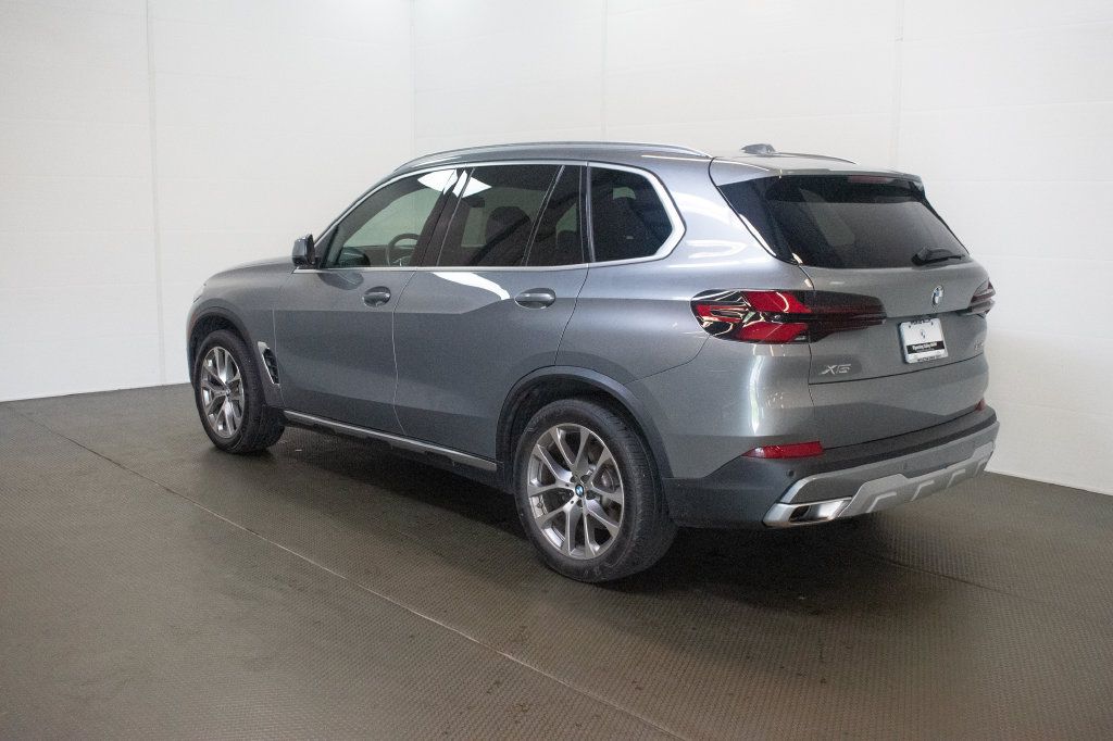 Used 2024 BMW X5 xDrive40i w/ Premium Package AWD/4WD image 6