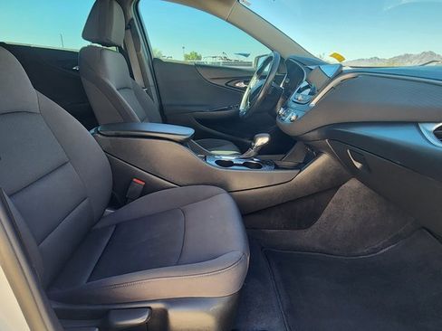 Used 2022 Chevrolet Malibu RS image 16
