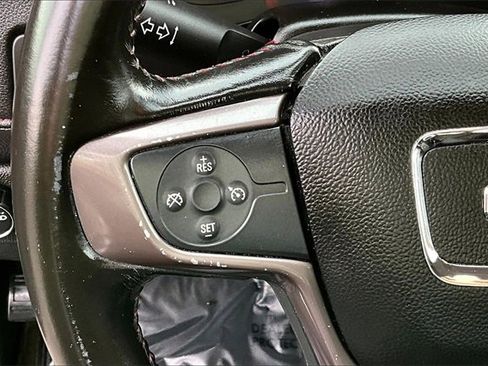 Used 2016 GMC Canyon SLE w/ All Terrain Package image 18