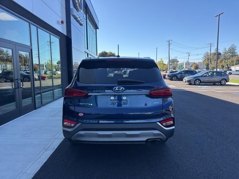 Used 2019 Hyundai Santa Fe SE w/ Cargo Package image 4