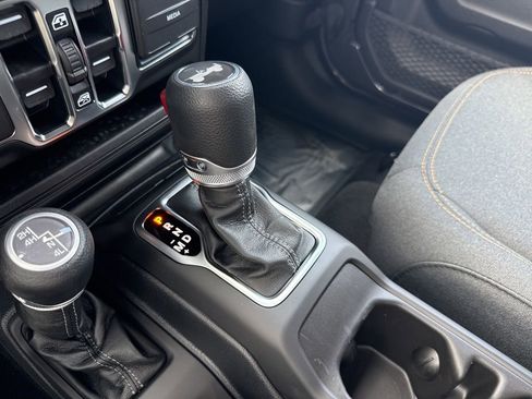 New 2025 Jeep Wrangler Sport S image 31