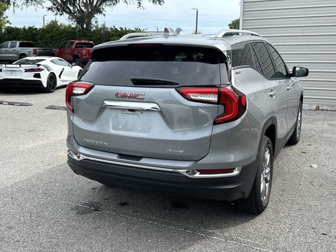 Certified 2024 GMC Terrain SLT AWD/4WD image 6