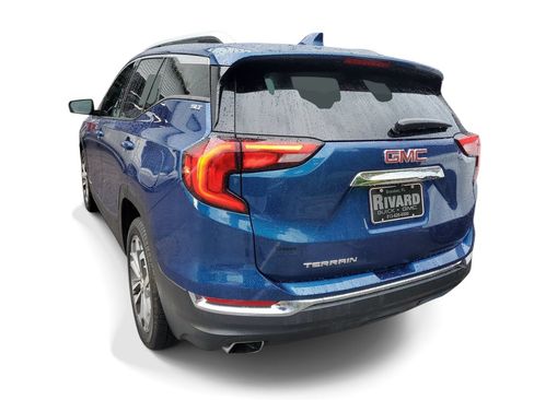Used 2020 GMC Terrain SLT w/ Preferred Package FWD image 3