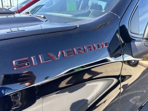 Used 2022 Chevrolet Silverado 1500 RST w/ Redline Edition image 6