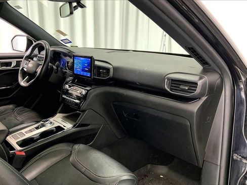 Used 2023 Ford Explorer ST w/ ST Street Pack image 28