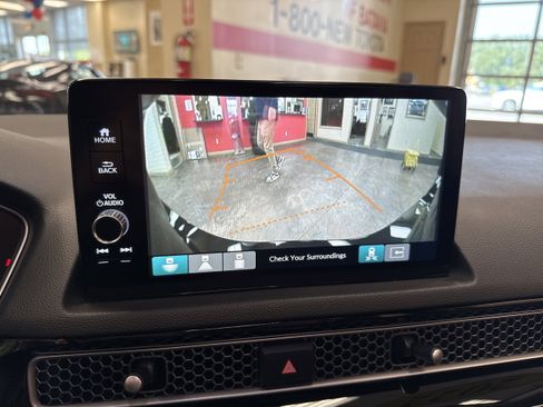 Used 2022 Honda Civic Touring image 40