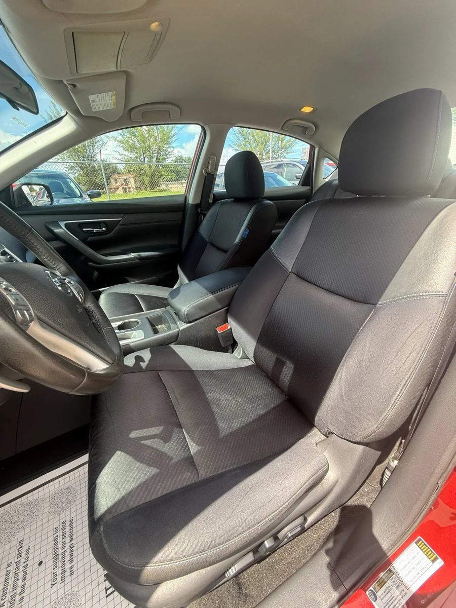 Used 2016 Nissan Altima 2.5 SR FWD image 9